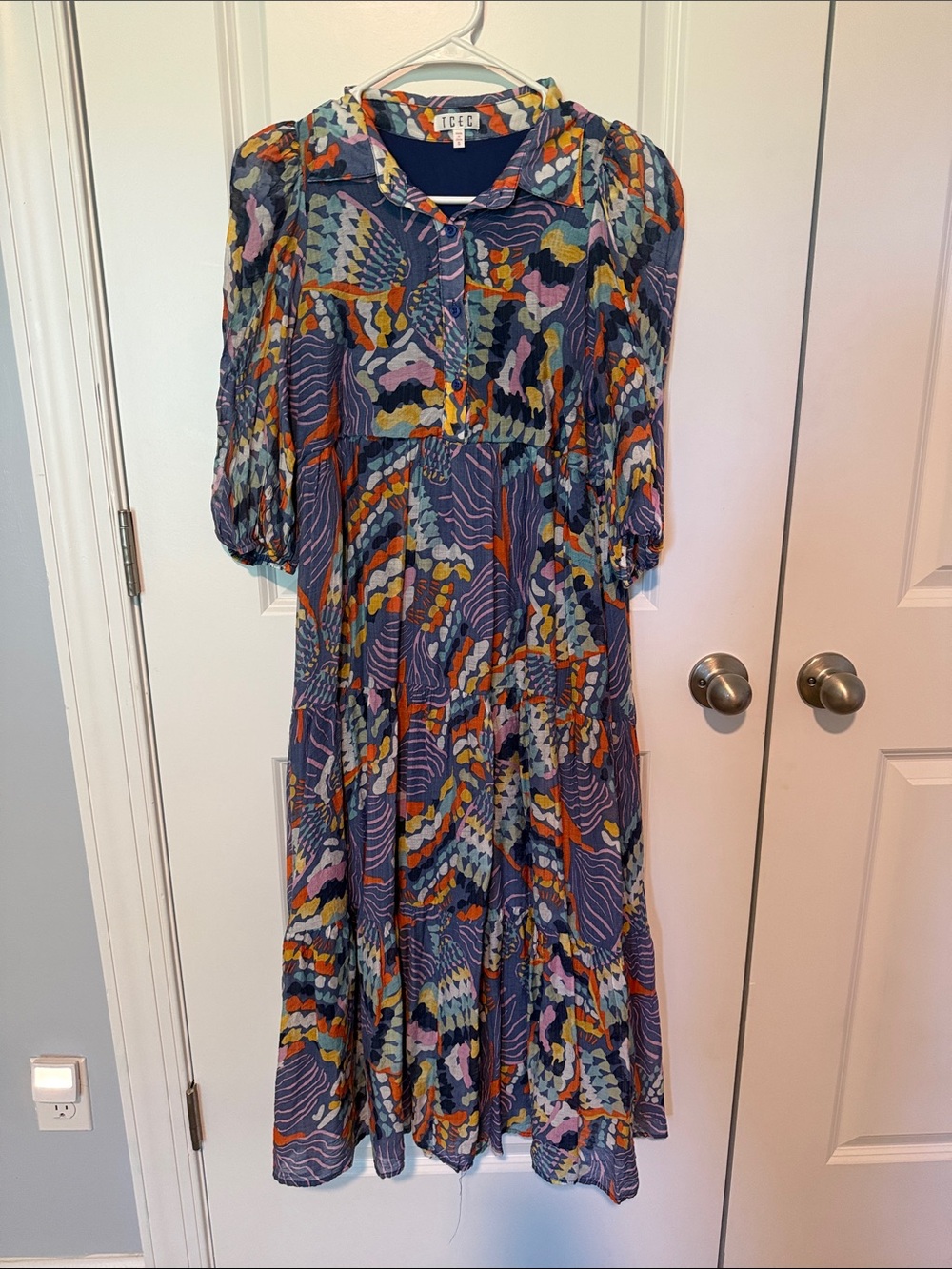 TCEC Navy Multicolor Abstract Tiered Maxi Dress with Puff Sleeves